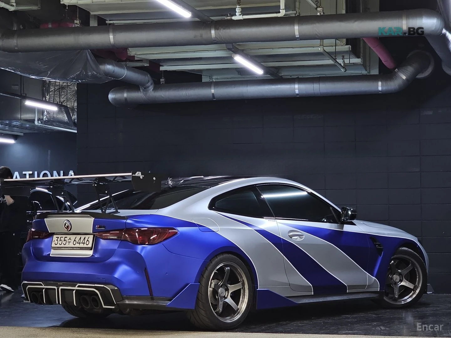 BMW M4 COMPETITION* M PERFORMANCE* XDRIVE* AKRAPOVIC* CAR, снимка 9 - Автомобили и джипове - 55068838