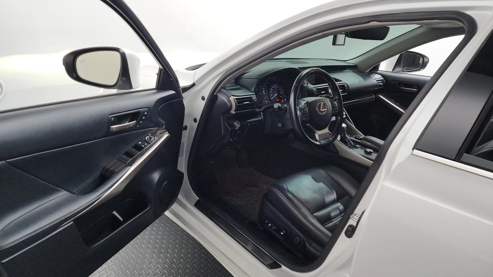 Lexus IS ���* ������� �����* BLIND SPOT* ������ ���� | Mobile.bg � ����������� 10