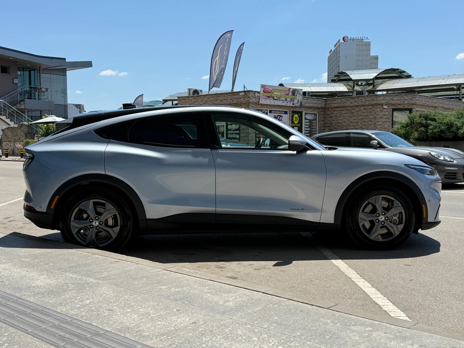 Ford Mustang Mach-E 76.7kWh 269к.с. Фабрична Гаранция до 2030г !!!, снимка 5 - Автомобили и джипове - 55639565