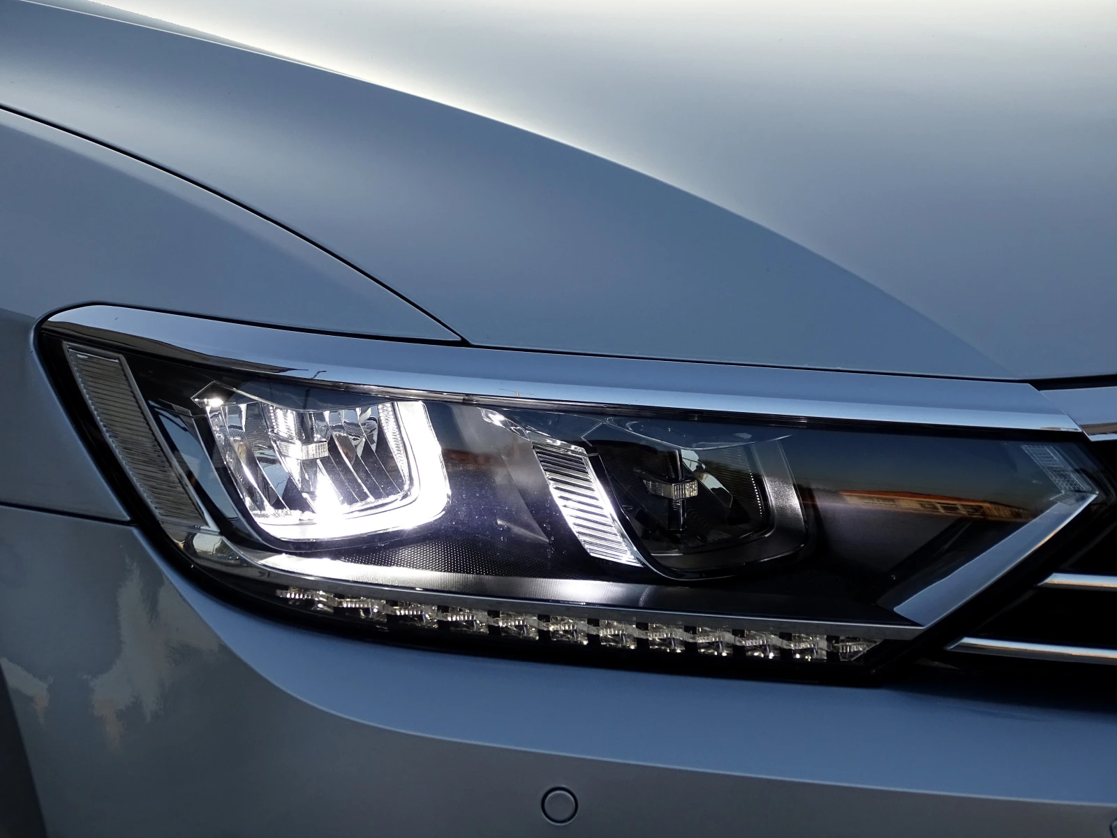 VW Passat 2.0TDI 150 Коня_* LED_* , снимка 15 - Автомобили и джипове - 55658694