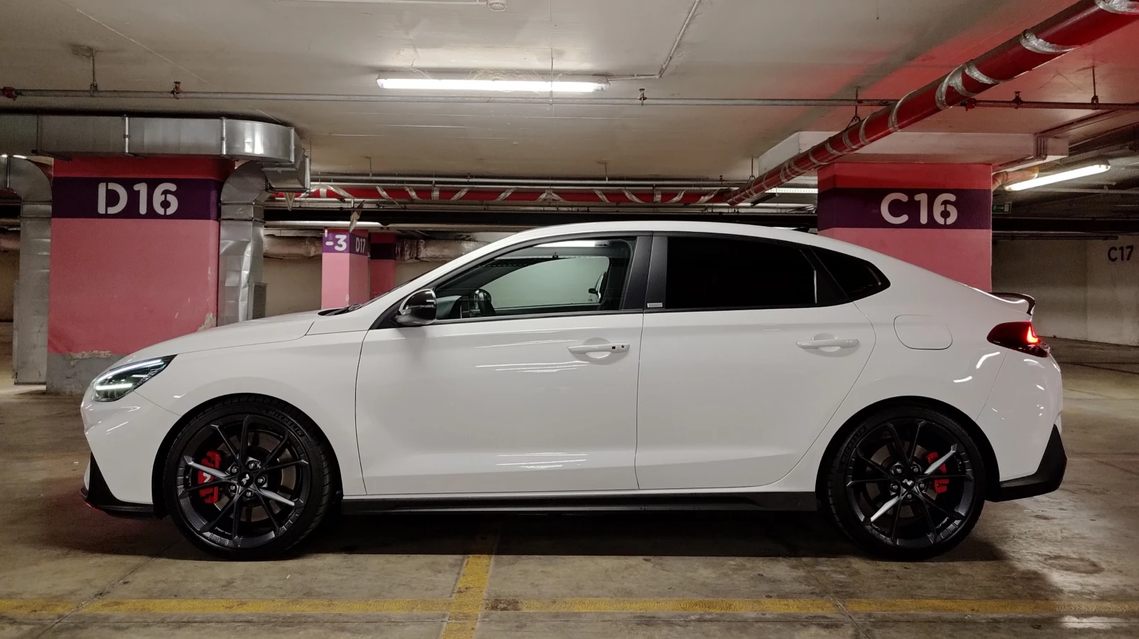 Hyundai I30 Fastback N, снимка 6 - Автомобили и джипове - 55833772
