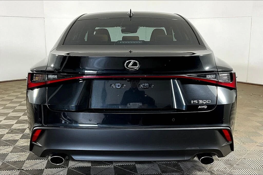 Lexus IS 300 Luxury Package, снимка 5 - Автомобили и джипове - 56199208