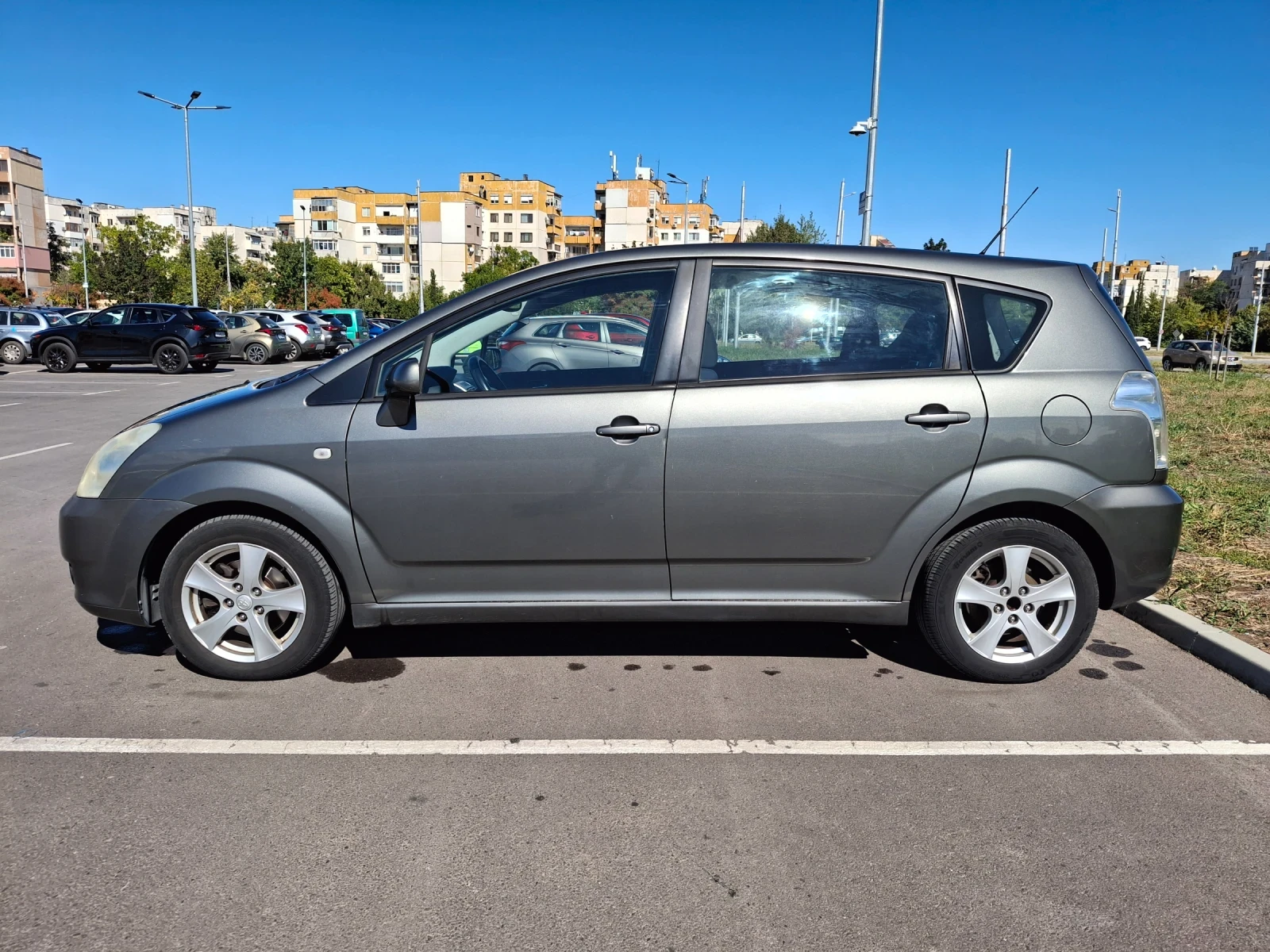 Toyota Corolla verso 1.8 vvt-i, снимка 2 - Автомобили и джипове - 56247324