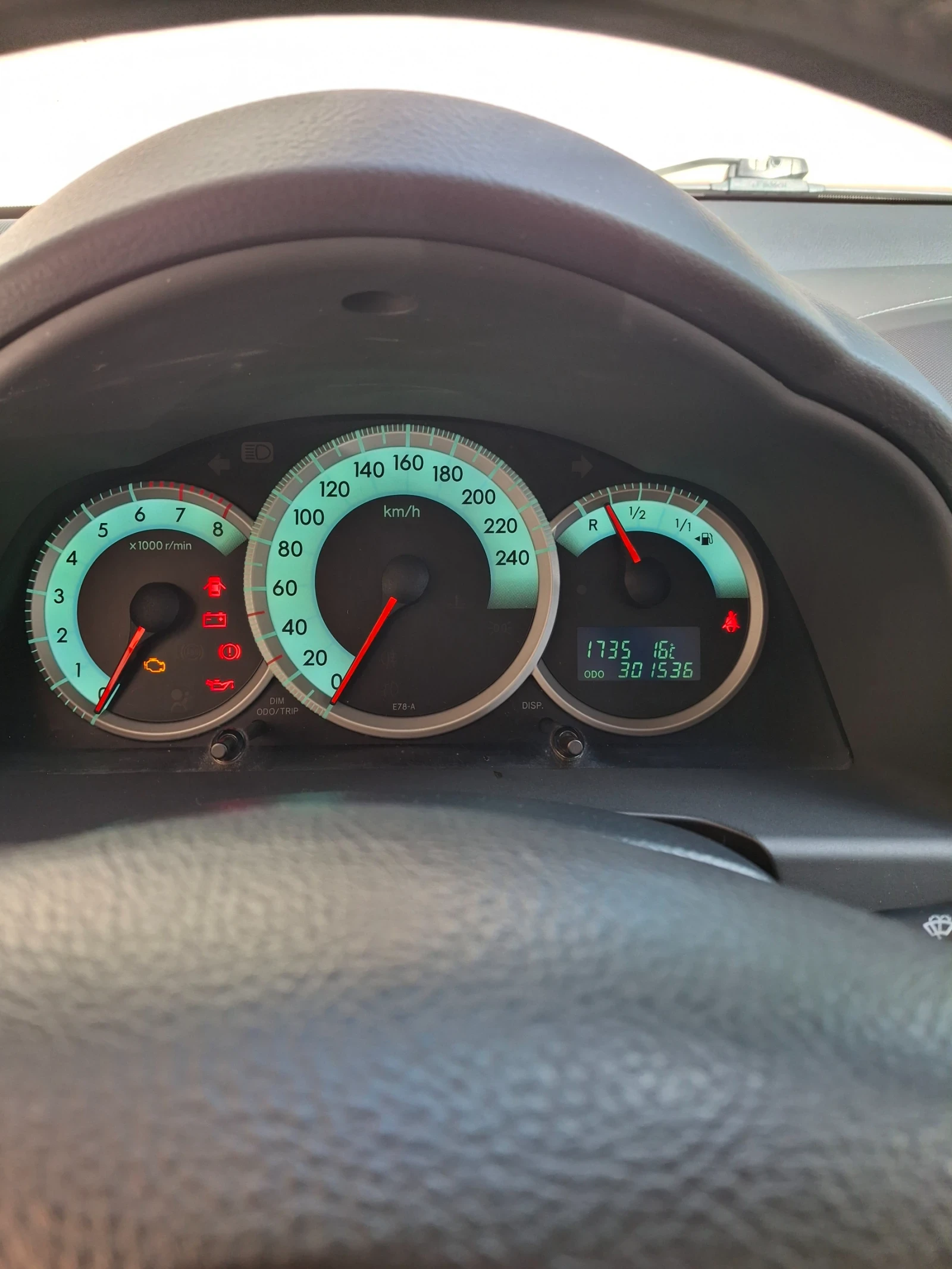 Toyota Corolla verso 1.8 vvt-i, снимка 5 - Автомобили и джипове - 56247324