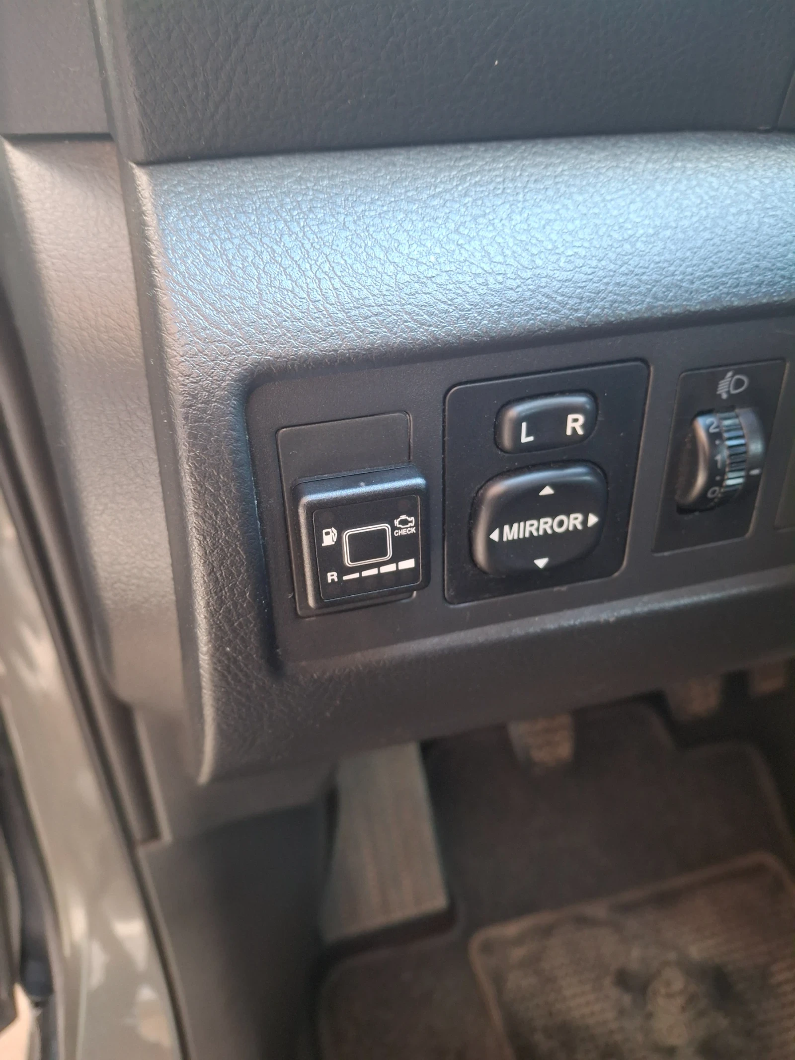 Toyota Corolla verso 1.8 vvt-i, снимка 10 - Автомобили и джипове - 56247324