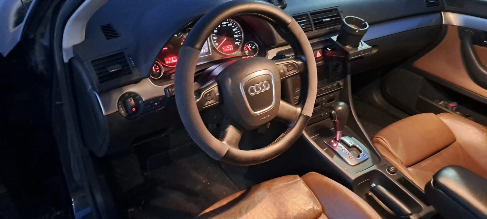 Audi A4 2.0tdi, снимка 7 - Автомобили и джипове - 56605565