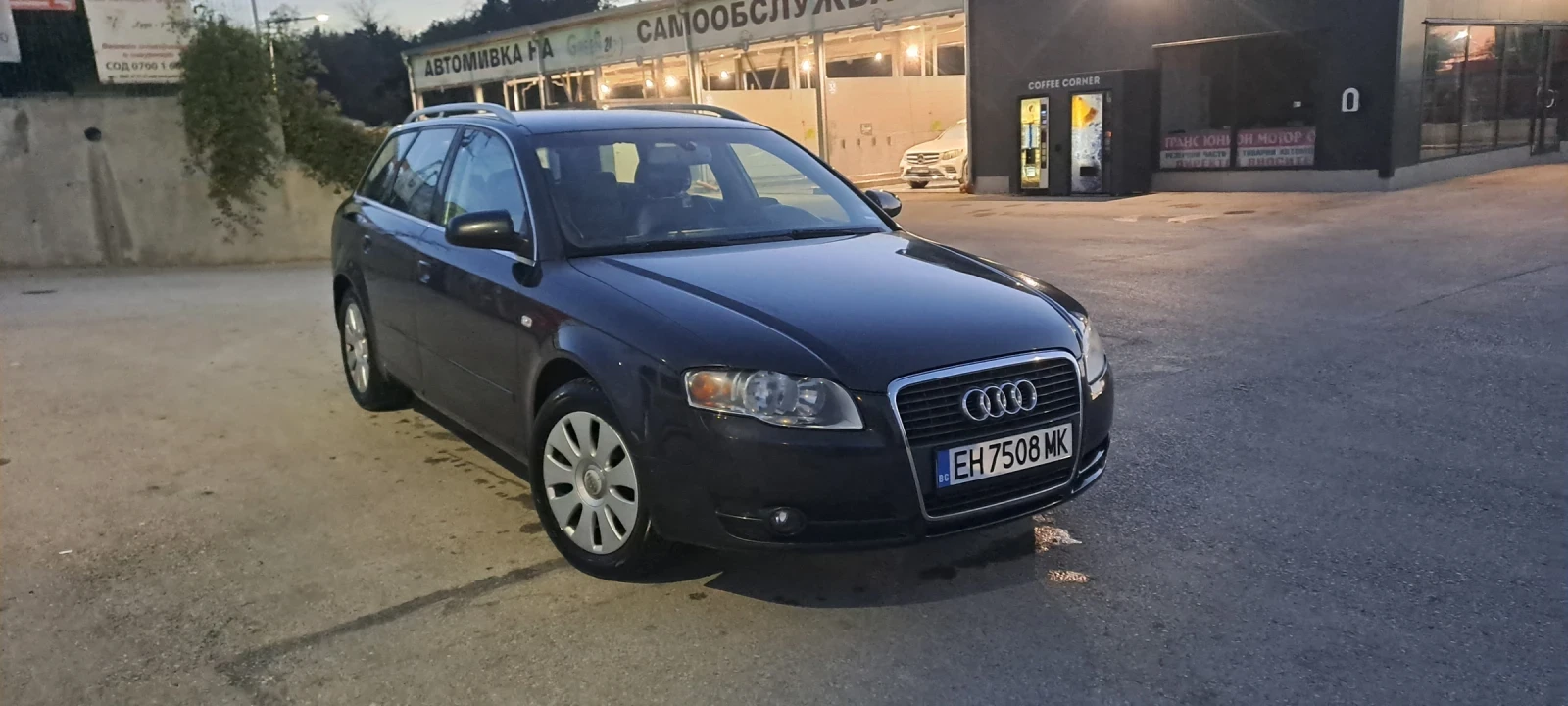 Audi A4 2.0tdi, снимка 11 - Автомобили и джипове - 56605565