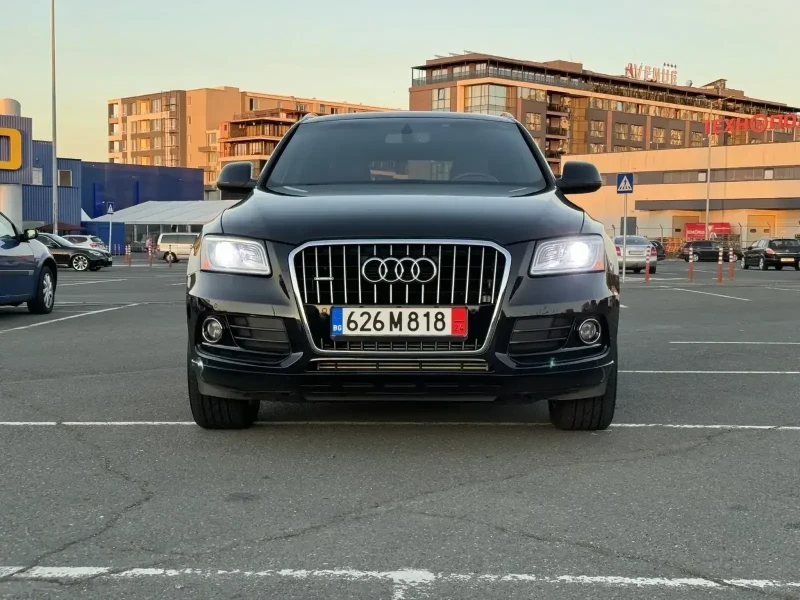 Audi Q5 2.0Т PREMIUM PLUS \ РЕАЛНИ КМ!!!, снимка 2 - Автомобили и джипове - 47446665