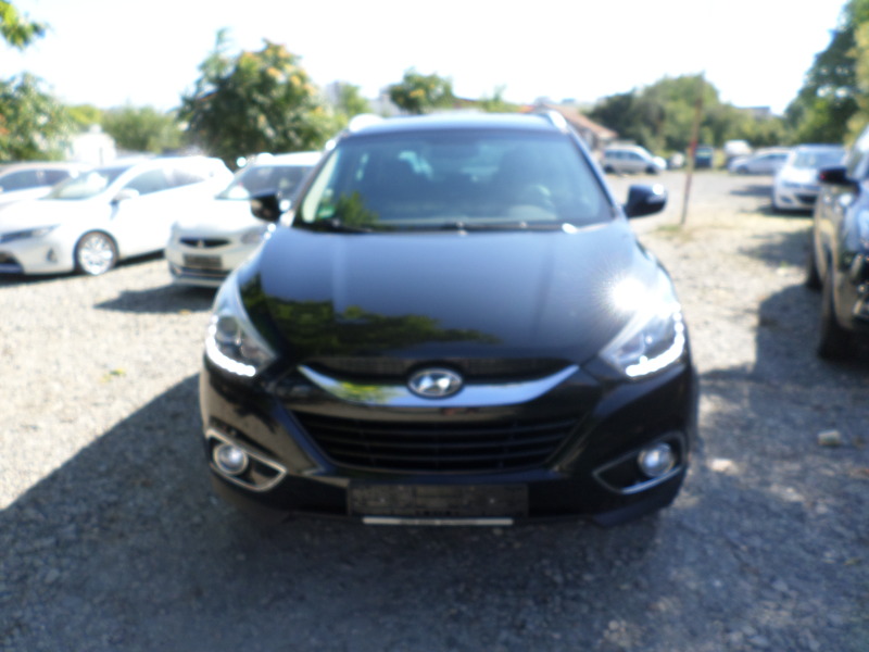 Hyundai IX35 1.6i, снимка 1 - Автомобили и джипове - 46770739