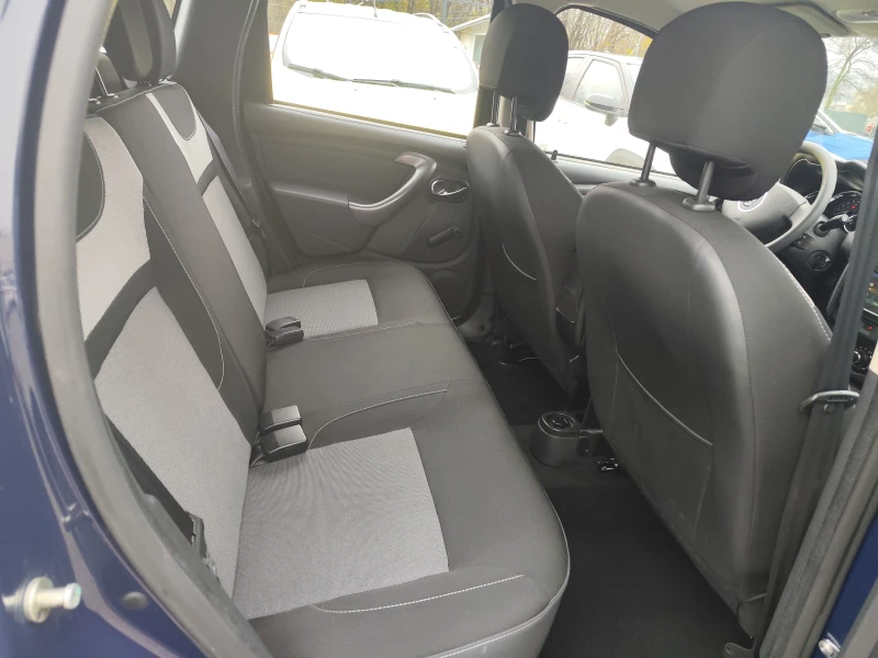 Dacia Duster 1.6i* LPG- ГАЗОВА УРЕДБА* EURO6B* NAVI* , снимка 10 - Автомобили и джипове - 52581592