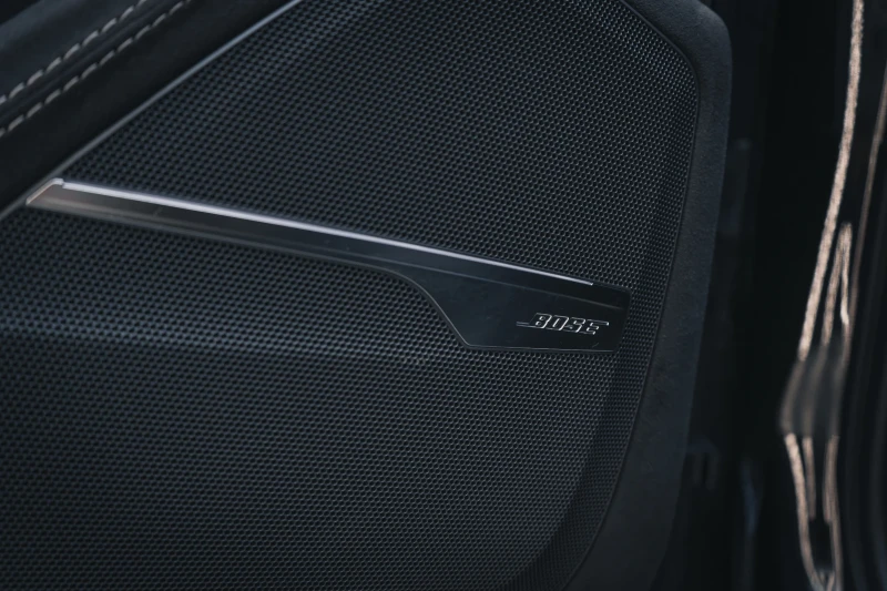 Audi SQ7 ABT EDITION * LED Таван * BOSE * TV * Керамика, снимка 12 - Автомобили и джипове - 52655418