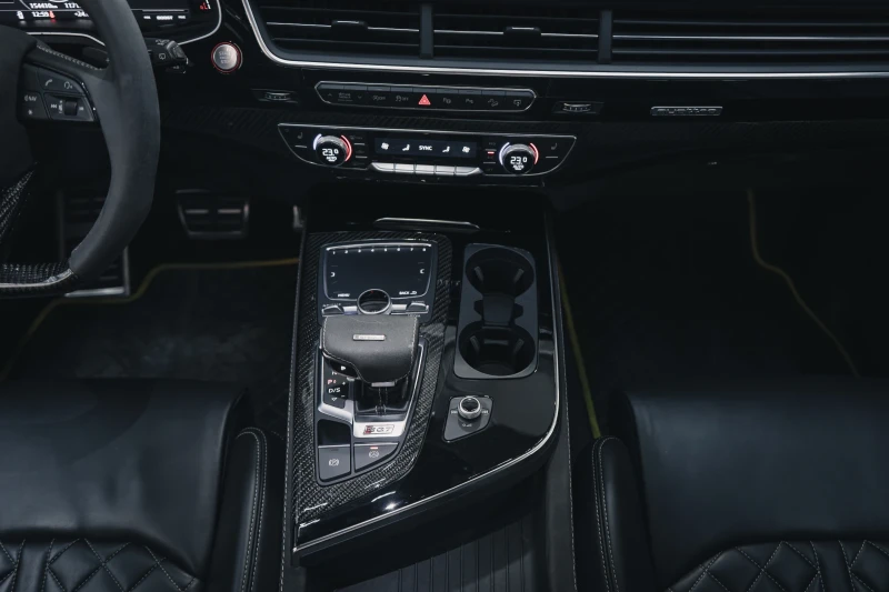 Audi SQ7 ABT EDITION * LED Таван * BOSE * TV * Керамика, снимка 8 - Автомобили и джипове - 52655418