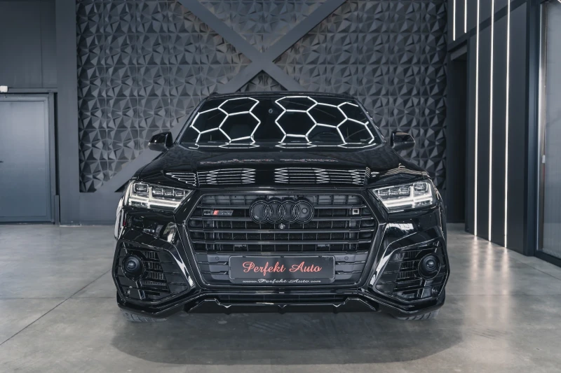 Audi SQ7 ABT EDITION * LED Таван * BOSE * TV * Керамика, снимка 2 - Автомобили и джипове - 52655418