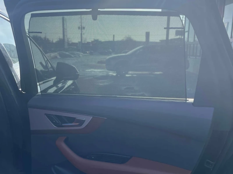 Audi Q7 * Technik * CARFAX * БЕЗ ПЪРВОНАЧАЛНА ВНОСКА, снимка 12 - Автомобили и джипове - 53091012