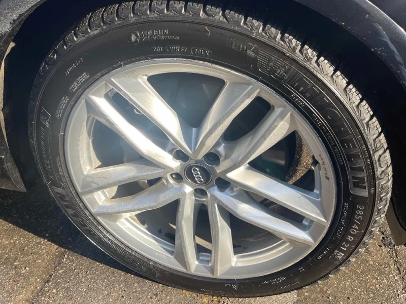 Audi Q7 * Technik * CARFAX * БЕЗ ПЪРВОНАЧАЛНА ВНОСКА, снимка 6 - Автомобили и джипове - 53091012