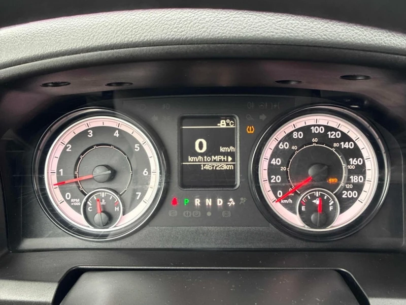 Dodge RAM 1500 2019 Express * CARFAX * ОТ ПРЕДСТАВИТЕЛСТВО, снимка 8 - Автомобили и джипове - 53137430