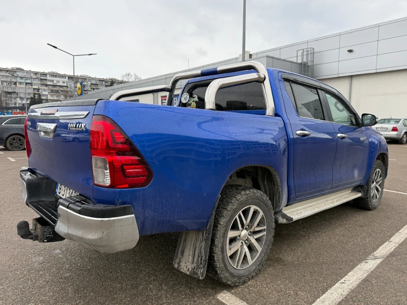Toyota Hilux 2.4d invincible, снимка 7 - Автомобили и джипове - 53271129