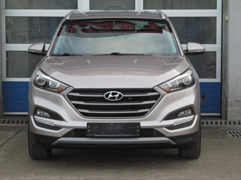 Hyundai Tucson 2.0CRDI/4X4/AВТОМАТ/РЕАЛЕН ДОКАЗЕУМ ПРОБЕГ/ЕВРО6, снимка 2 - Автомобили и джипове - 53271738
