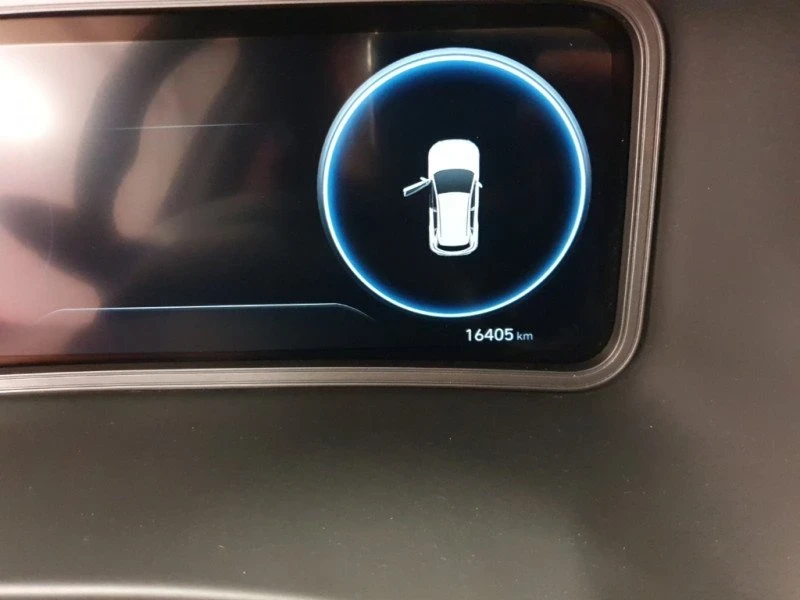 Hyundai Kona, снимка 8 - Автомобили и джипове - 52556288