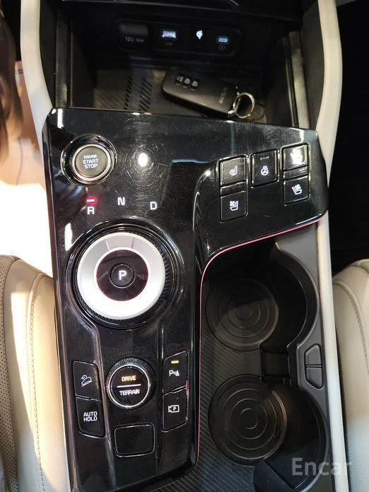 Kia Sportage, снимка 9 - Автомобили и джипове - 54396721