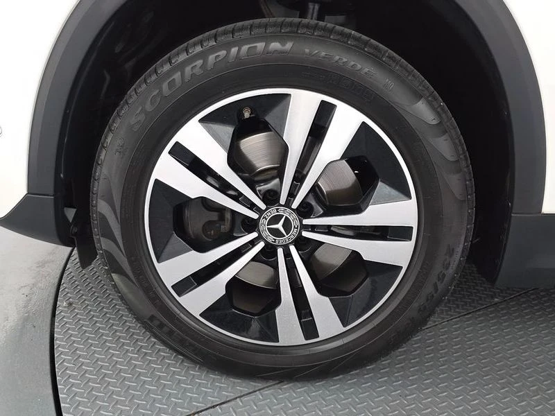 Mercedes-Benz GLA GLA220| 190к.с.| ВКЛ.ТЕХНОТЕСТ, снимка 5 - Автомобили и джипове - 55172380