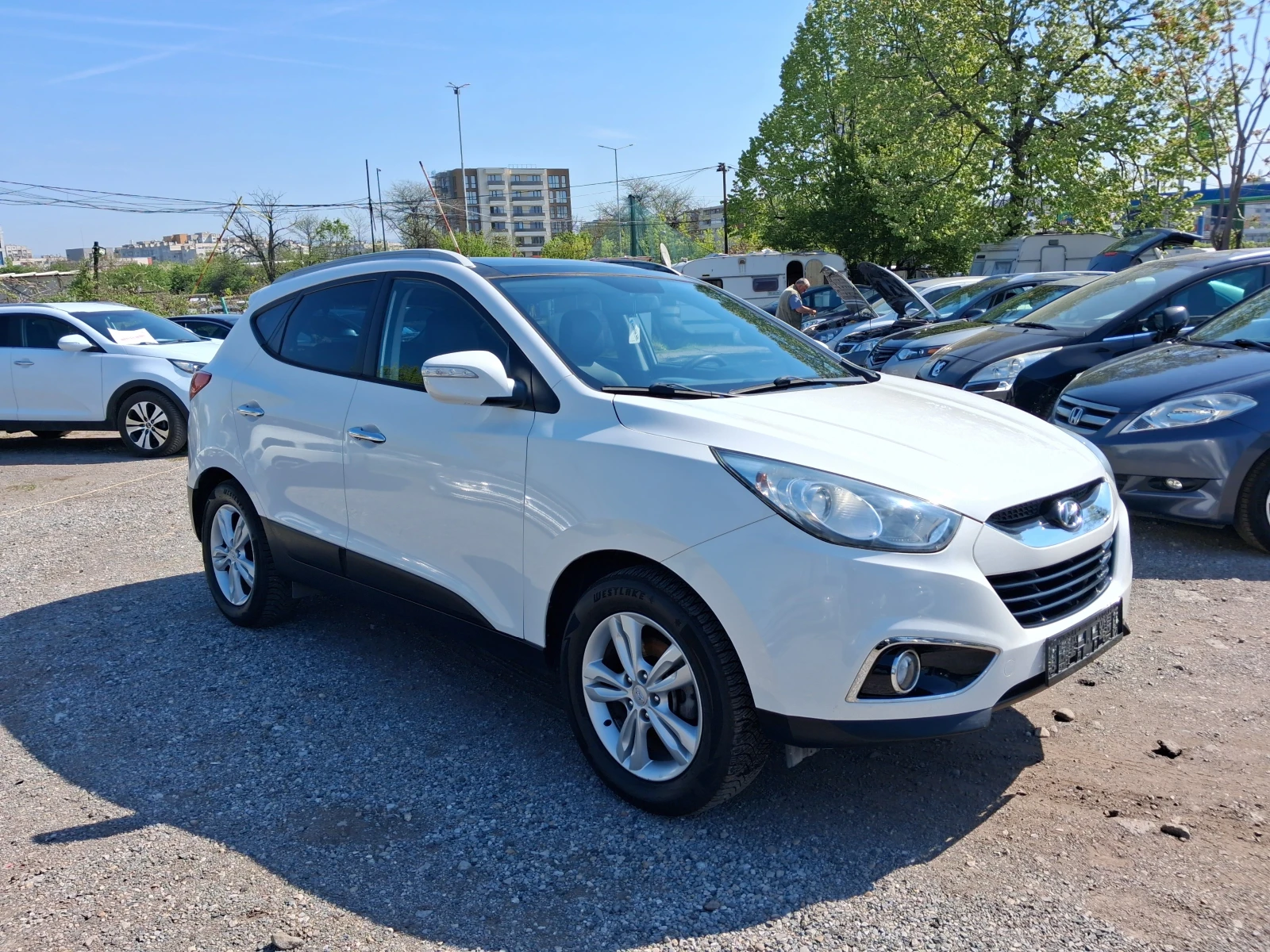 Hyundai IX35 1.7-116к.с ;КОЖА ;АВТОПИЛОТ;ПАНОРАМА, снимка 3 - Автомобили и джипове - 49107010