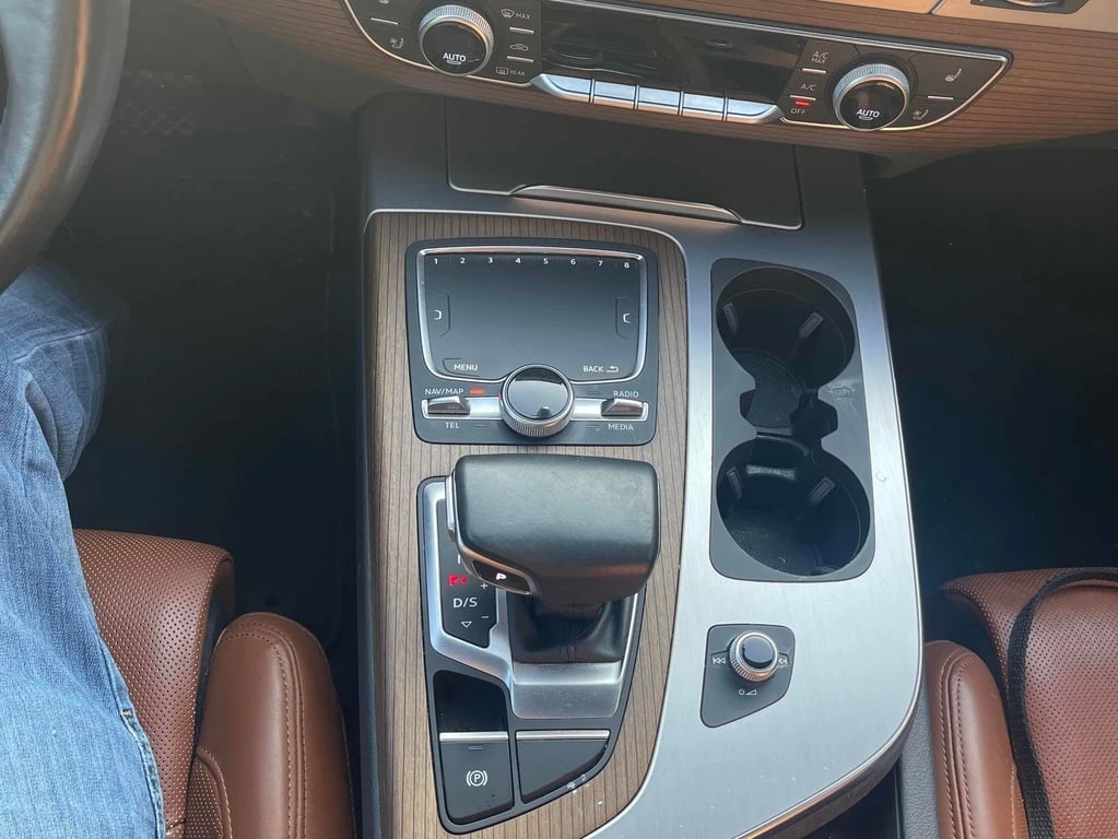 Audi Q7 * Technik * CARFAX * БЕЗ ПЪРВОНАЧАЛНА ВНОСКА - изображение 9