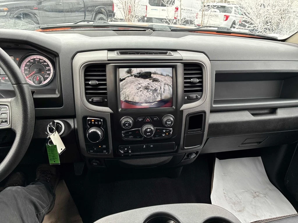 Dodge RAM 1500 2019 Express * CARFAX * ОТ ПРЕДСТАВИТЕЛСТВО - изображение 9