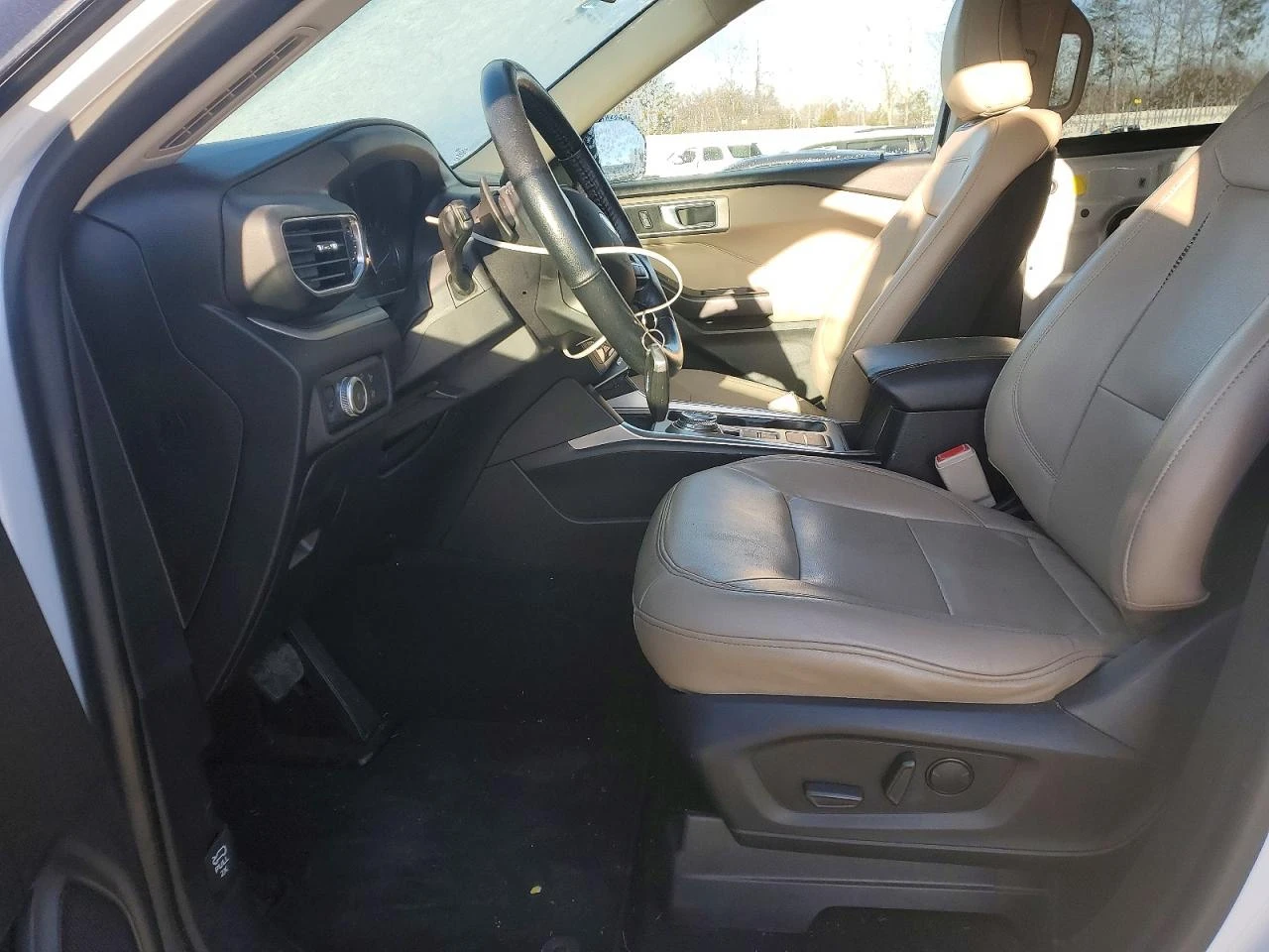 Ford Explorer 2.3l Xlt, снимка 7 - Автомобили и джипове - 53938828