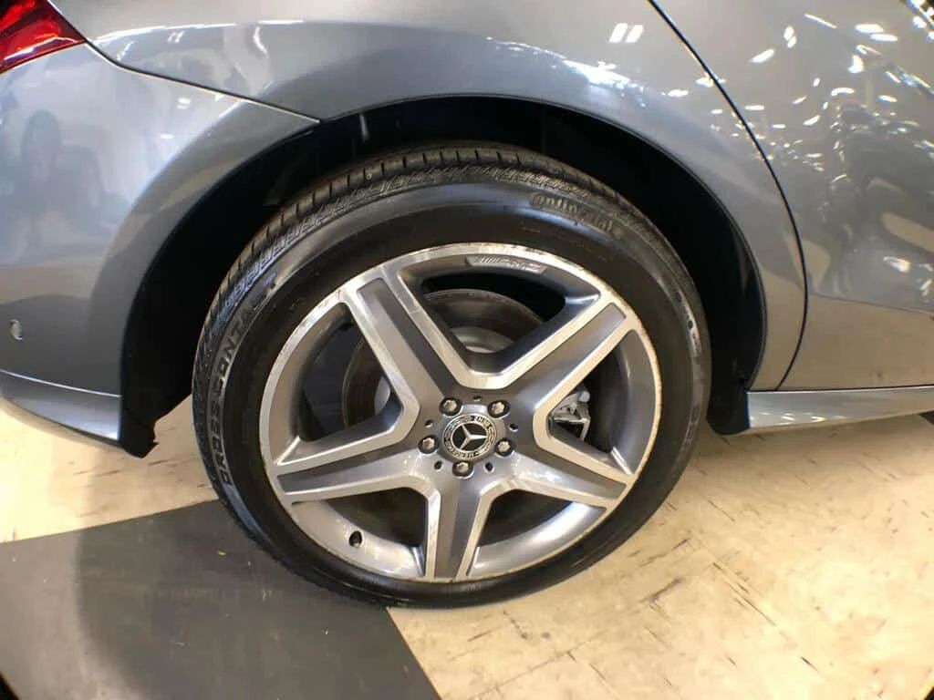 Mercedes-Benz GLE * 400 4MATIC AMG PKG LEATHER PAN/ROOF NAV CAMERA *, снимка 10 - Автомобили и джипове - 54094318