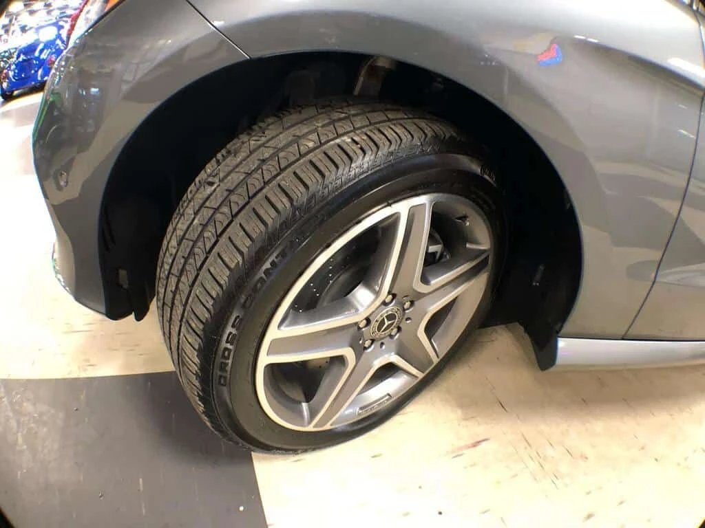 Mercedes-Benz GLE * 400 4MATIC AMG PKG LEATHER PAN/ROOF NAV CAMERA *, снимка 12 - Автомобили и джипове - 54094318