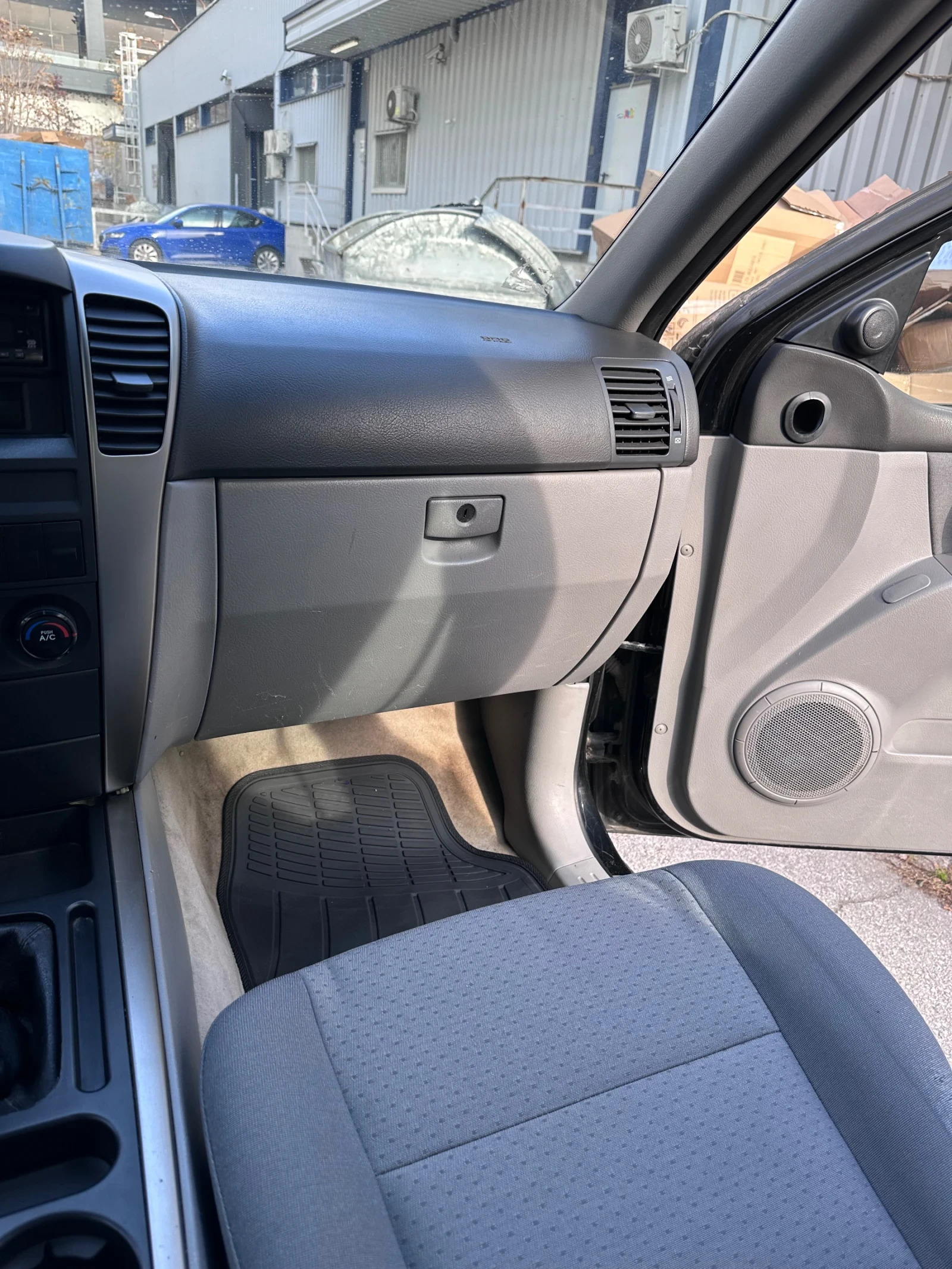 Kia Sorento, снимка 14 - Автомобили и джипове - 54128541
