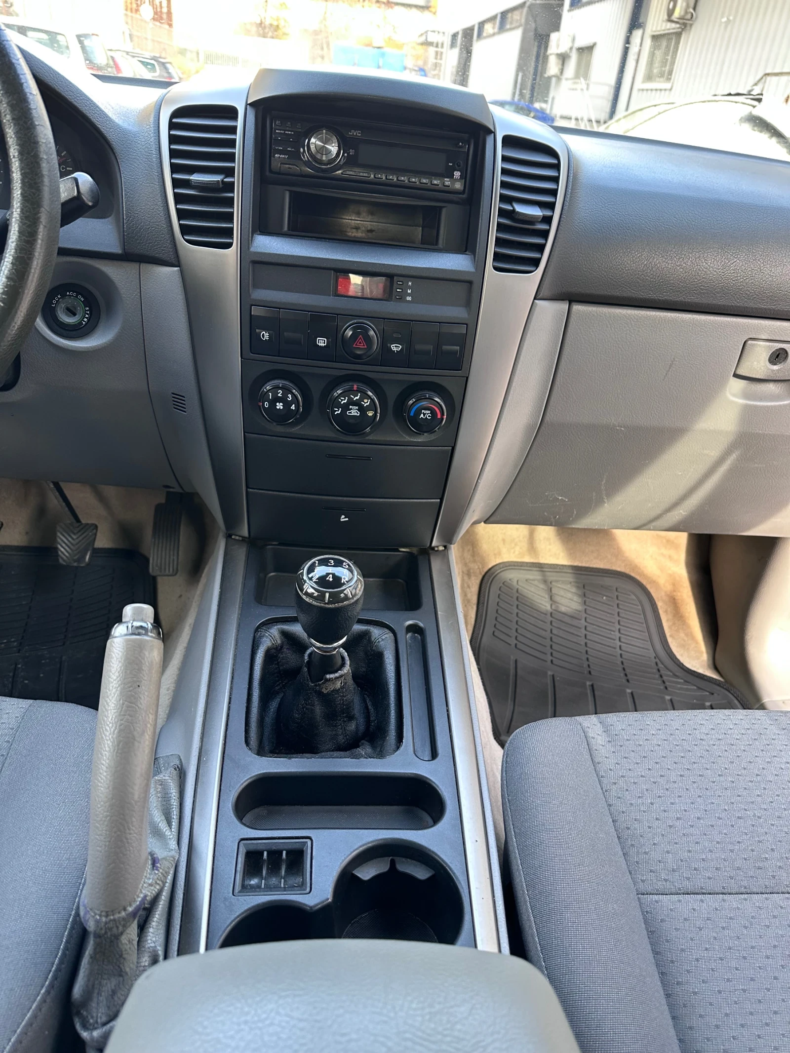 Kia Sorento, снимка 13 - Автомобили и джипове - 54128541