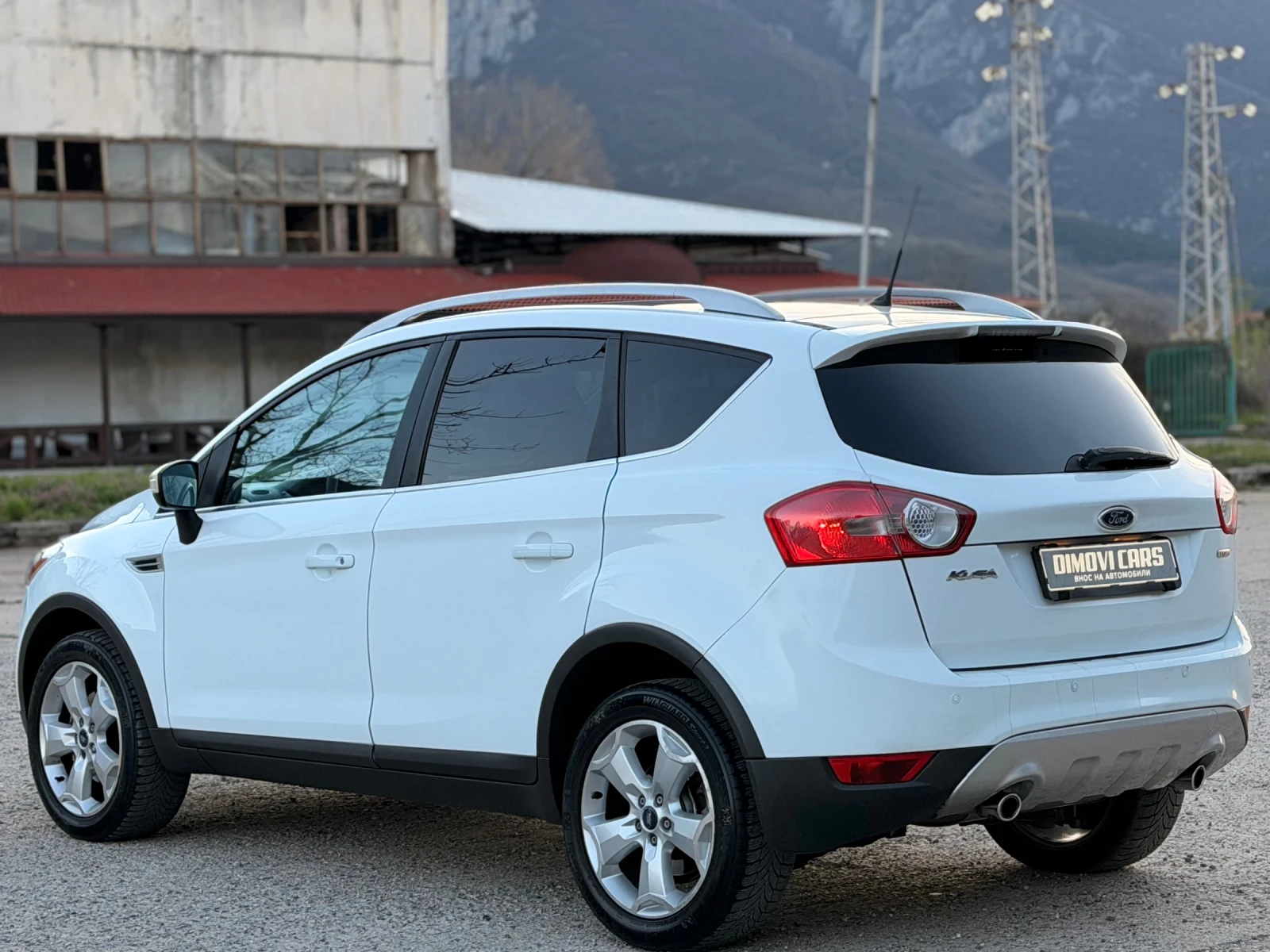 Ford Kuga 2.0TDCI/4х4/ПАНОРАМА/ИТАЛИЯ, снимка 3 - Автомобили и джипове - 54133916