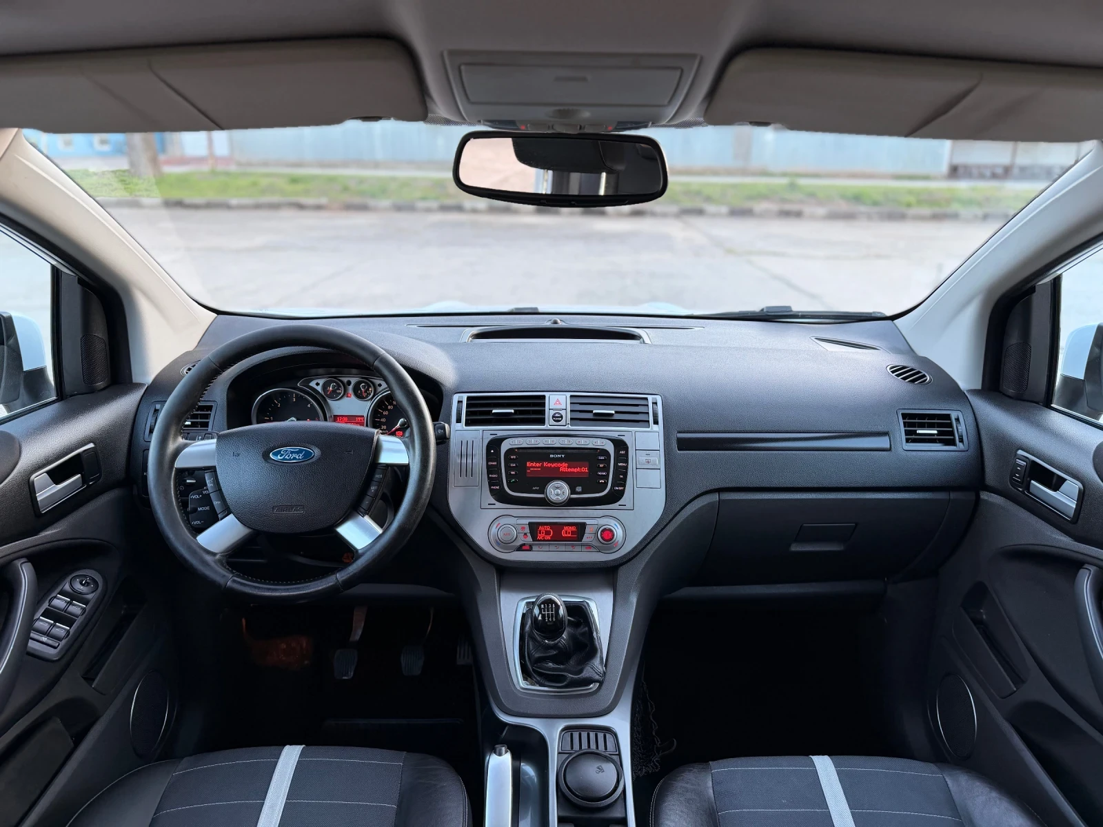 Ford Kuga 2.0TDCI/4х4/ПАНОРАМА/ИТАЛИЯ, снимка 10 - Автомобили и джипове - 54133916