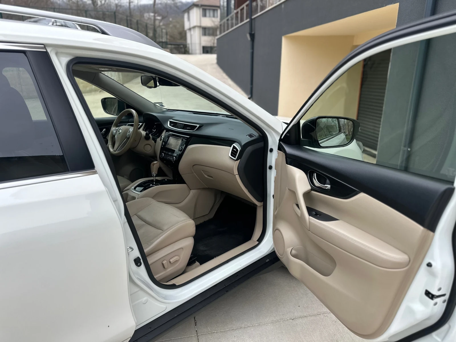 Nissan X-trail 2.0D 177 к.с 4х4, снимка 8 - Автомобили и джипове - 54368698