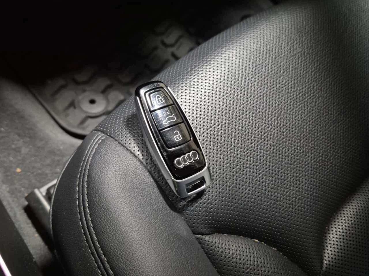 Audi Q7  PROGRESSIV| PANO| ПАМЕТ| 2 КЛЮЧА| , снимка 15 - Автомобили и джипове - 54217762