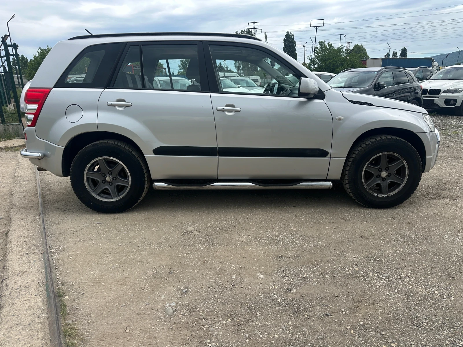 Suzuki Grand vitara 2.0-AUTOMAT-EXECUTIVE-ROLLBARS-КАМЕРА-БЕЗ-РЪЖДА!, снимка 6 - Автомобили и джипове - 54572917
