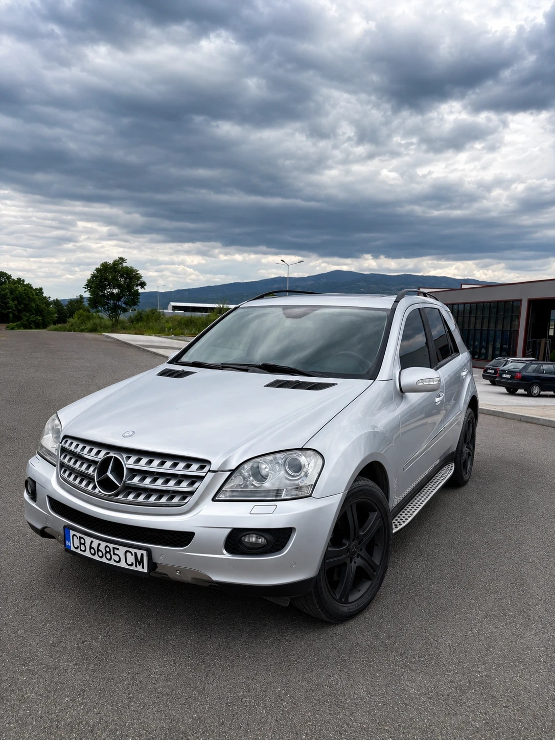 Mercedes-Benz ML 320 Mercedes-Benz ML320 /4MATIC/ НА ПРУЖИНИ