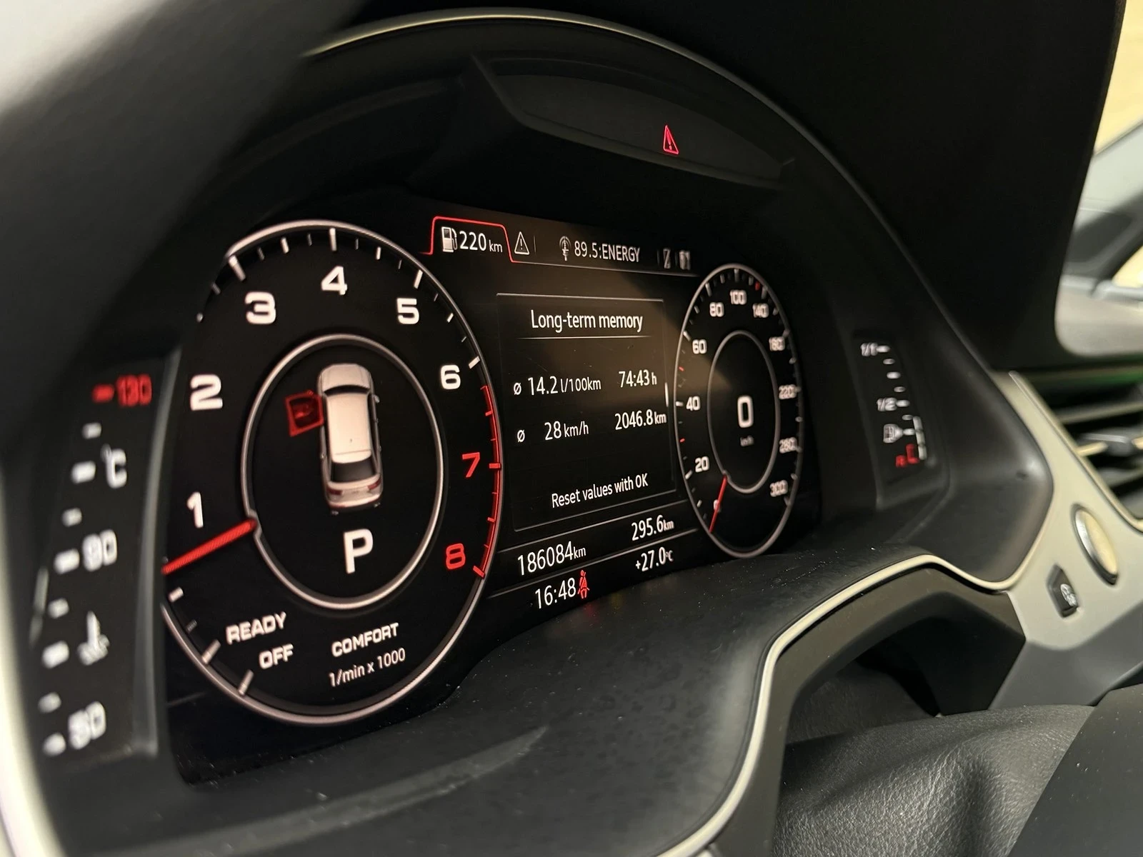 Audi Q7 TECHNIK* QUATTRO* S-LINE* 6+ 1* PANO* 360* , снимка 16 - Автомобили и джипове - 54673028