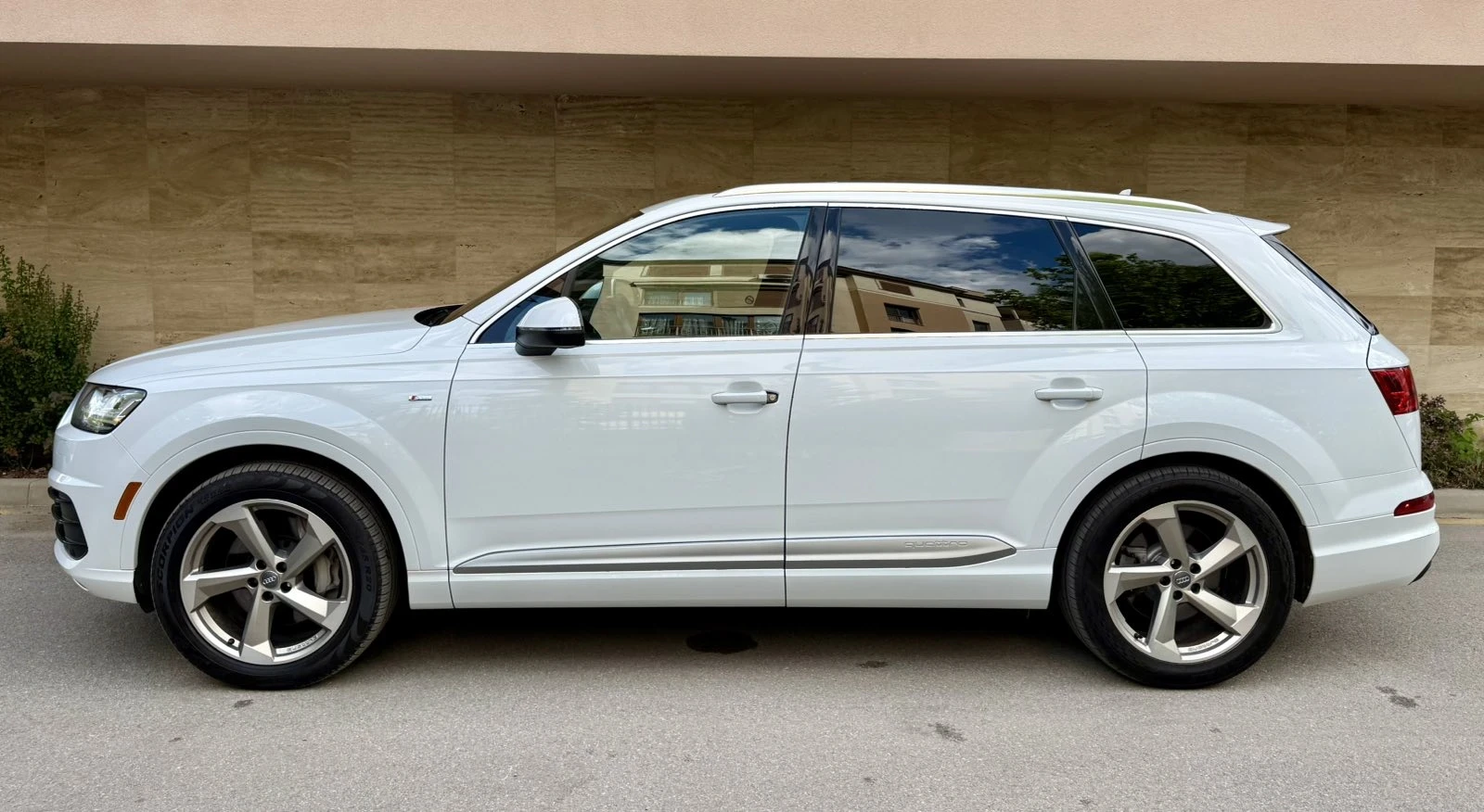 Audi Q7 TECHNIK* QUATTRO* S-LINE* 6+ 1* PANO* 360* , снимка 7 - Автомобили и джипове - 54673028