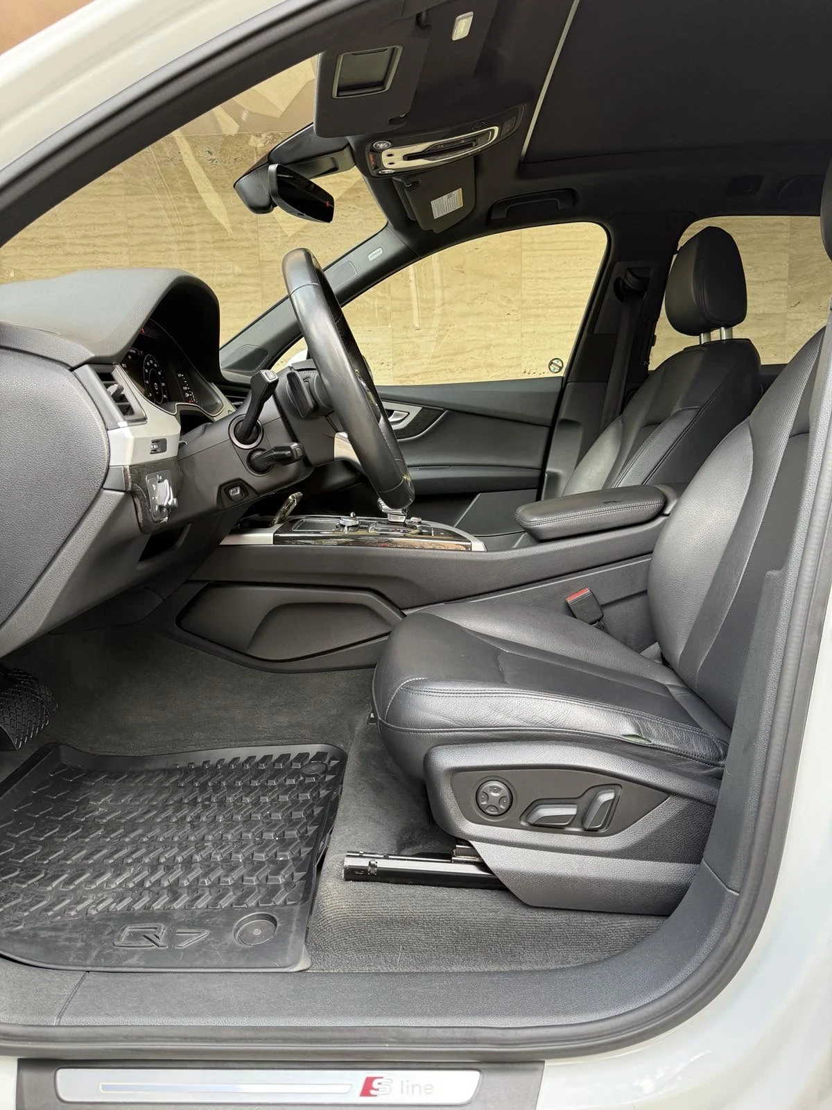 Audi Q7 TECHNIK* QUATTRO* S-LINE* 6+ 1* PANO* 360* , снимка 11 - Автомобили и джипове - 54673028