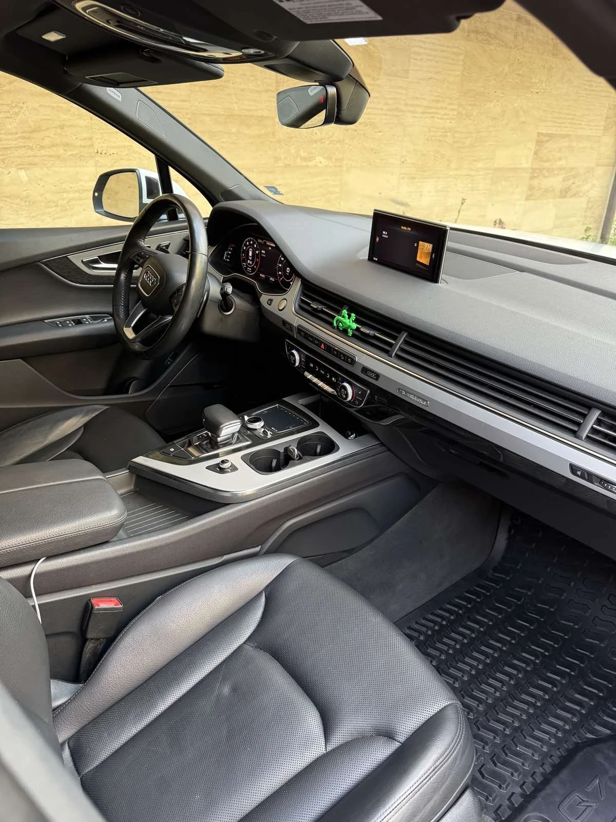 Audi Q7 TECHNIK* QUATTRO* S-LINE* 6+ 1* PANO* 360* , снимка 10 - Автомобили и джипове - 54673028