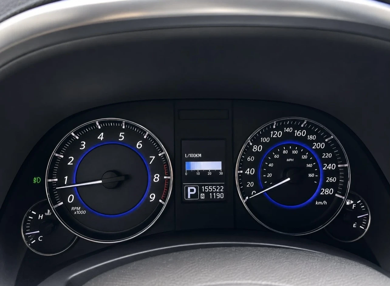 Infiniti Fx 35, снимка 10 - Автомобили и джипове - 54778576