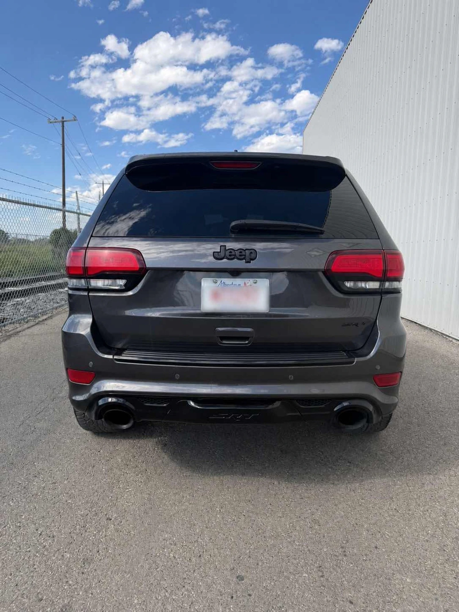 Jeep Cherokee SRT* DISTRONIC* ОБДУХ* 360* KEYLESS, снимка 5 - Автомобили и джипове - 55465150