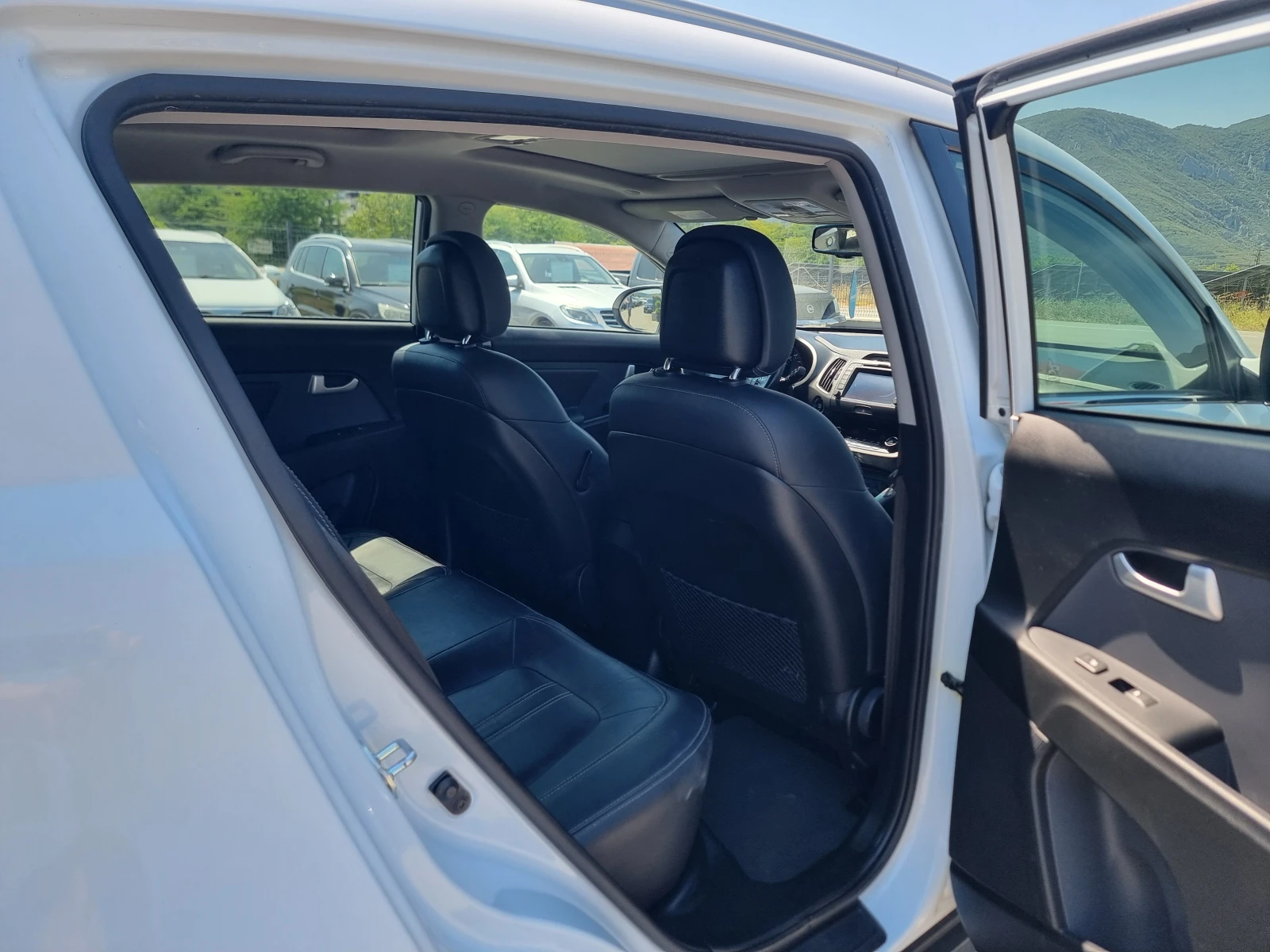 Kia Sportage 2.0CRDI , снимка 14 - Автомобили и джипове - 55555826