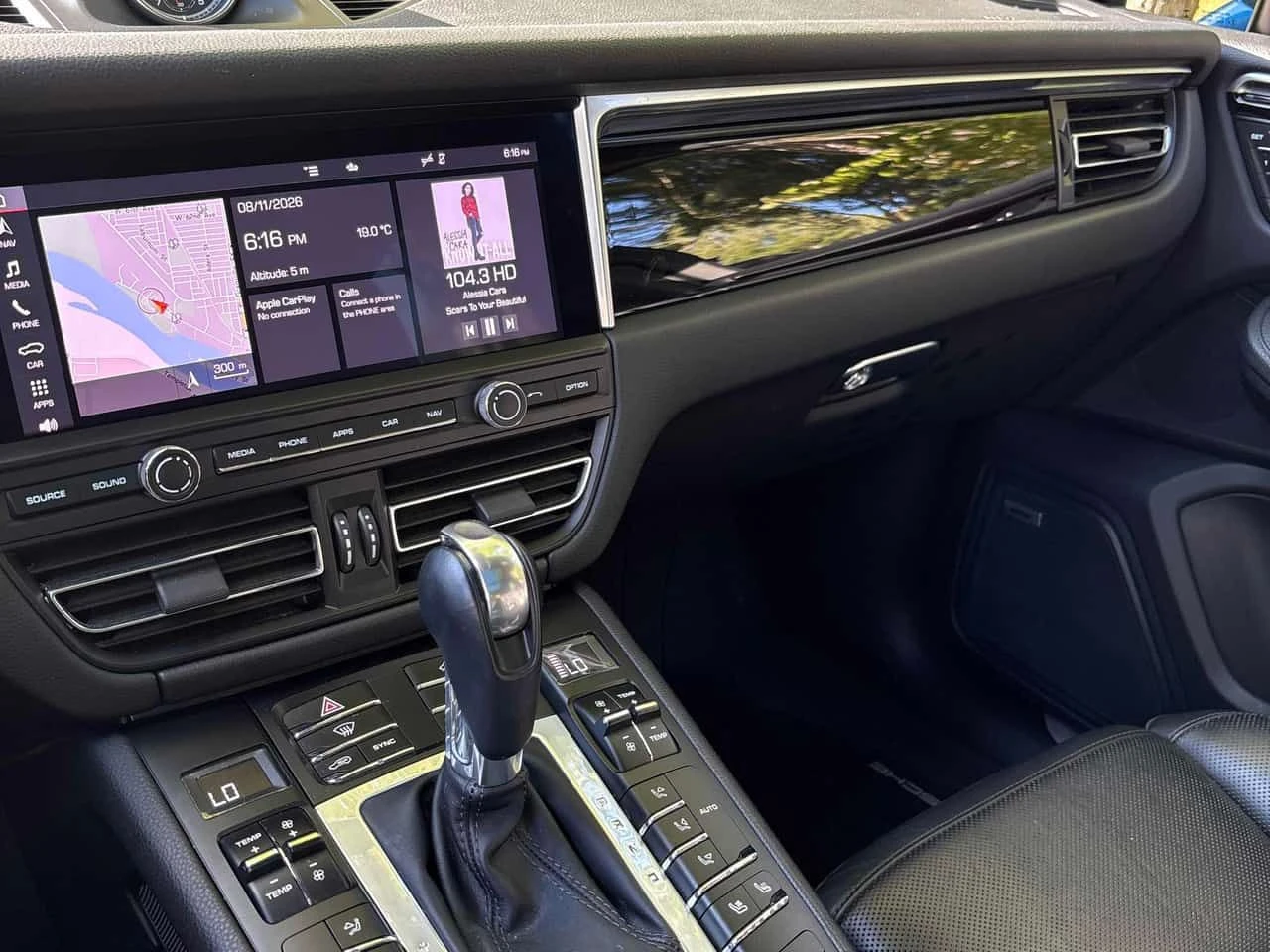 Porsche Macan * S * CARFAX * ОПЦИЯ ЗА ФИНАНСИРАНЕ, снимка 9 - Автомобили и джипове - 55642117