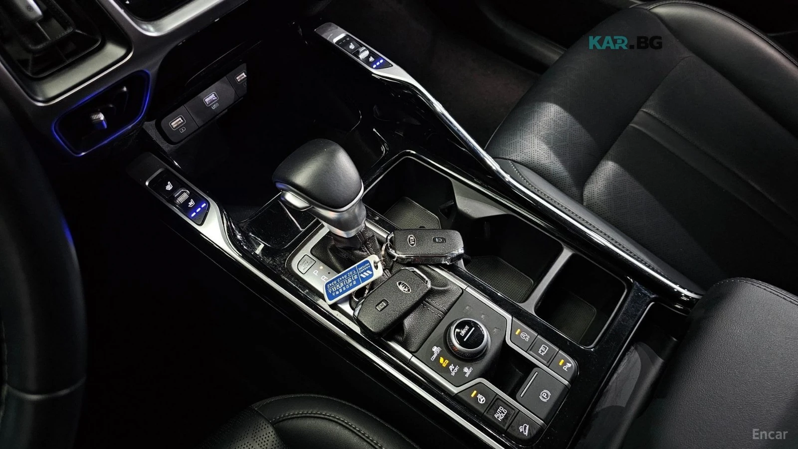 Kia Sorento 2.2D Prestige 4x4* DISTRONIC* ПОДГРЕВ* ОБДУХВАНЕ* , снимка 14 - Автомобили и джипове - 55821027