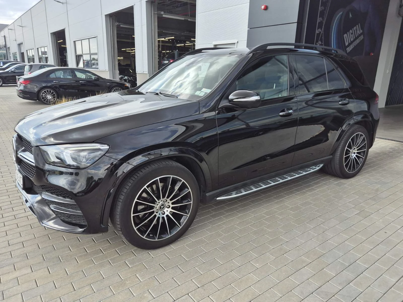 Mercedes-Benz GLE 400 SUV, снимка 8 - Автомобили и джипове - 55804015