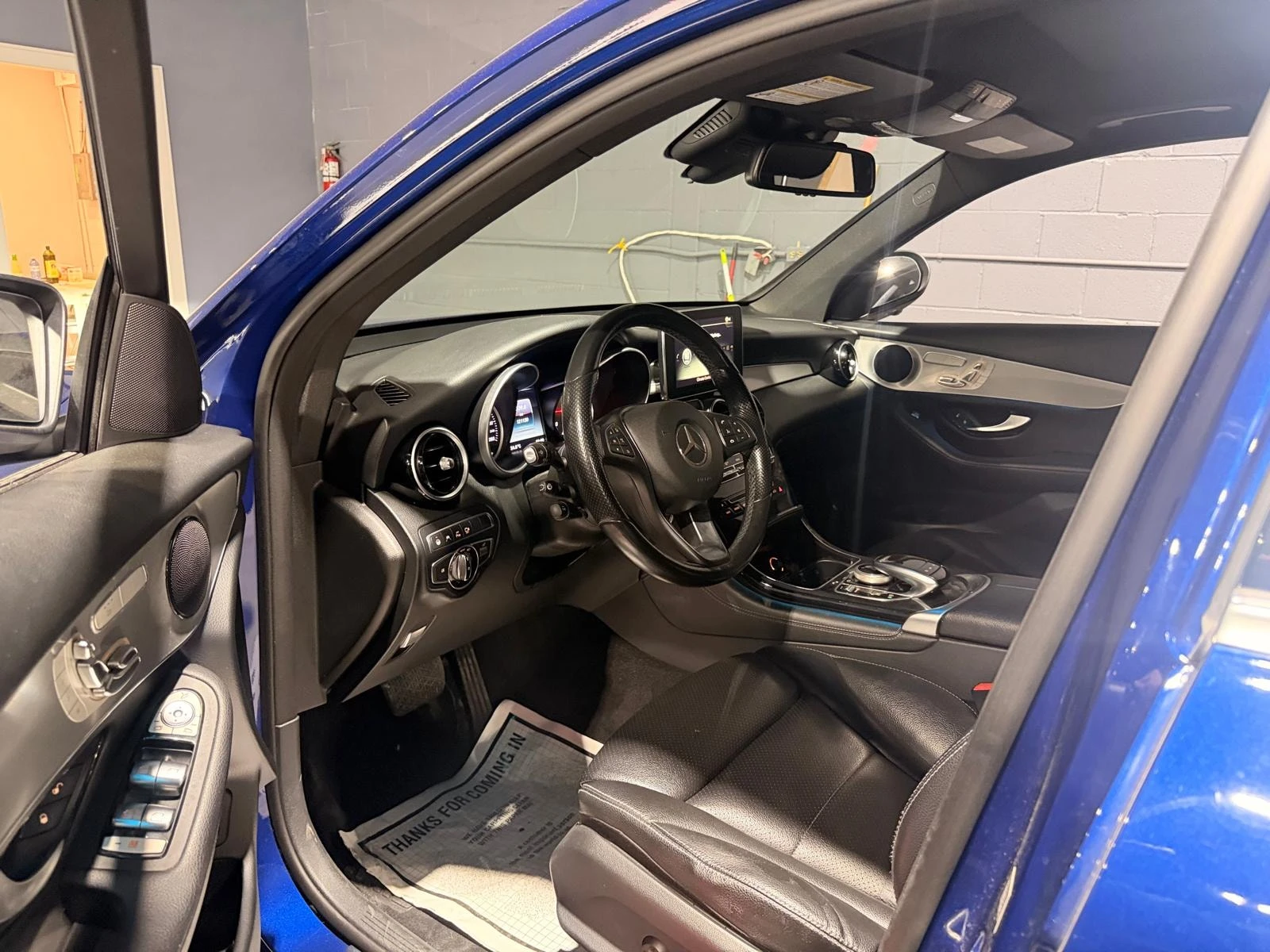 Mercedes-Benz GLC * 300 * CARFAX * ЦЕНА ДО БГ, снимка 7 - Автомобили и джипове - 55902674
